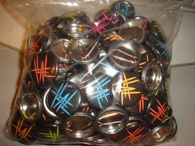 To Live A Lie - Kult button