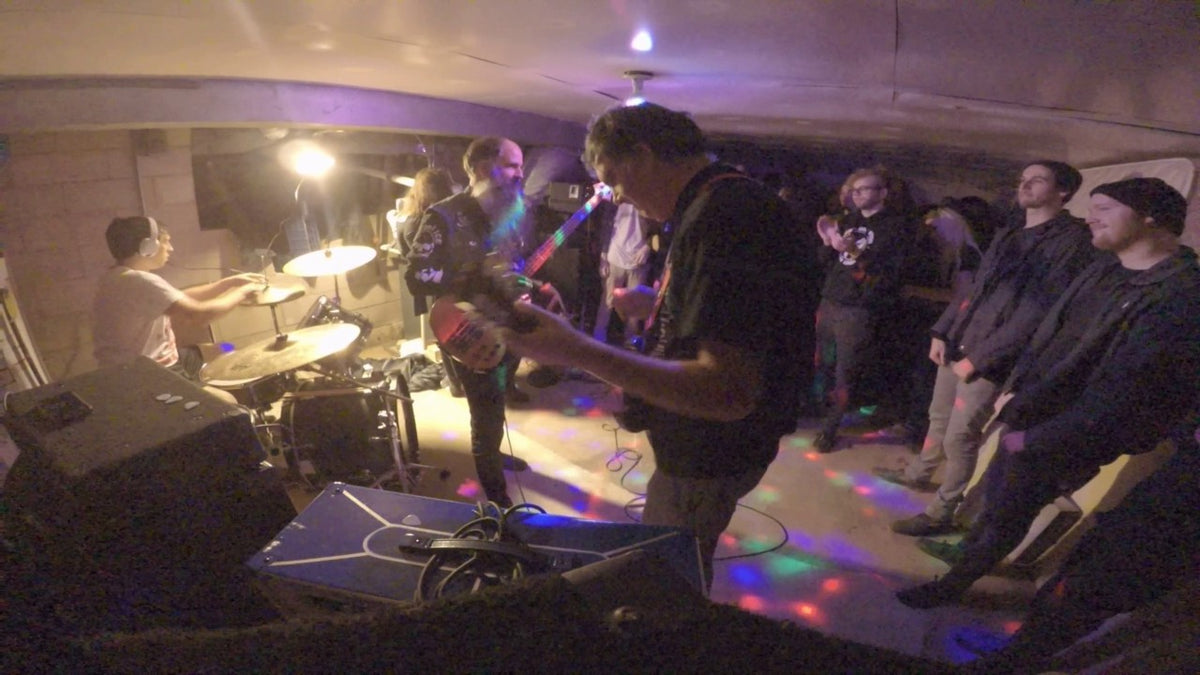 12/2/2016 - Weak Wrists & Oxidant @ The Bunker