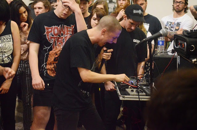 4/18/2015 - Full of Hell, The Body, Torch Runner @ Gatewood Studio Arts Building UNC-G