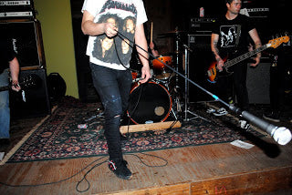 3/12/2010 - Surroundings @ Legitimate Buisness