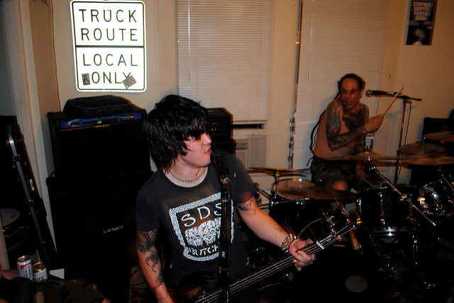 4/20/2011 - Dodsfalla & Wall @ Axe Manor